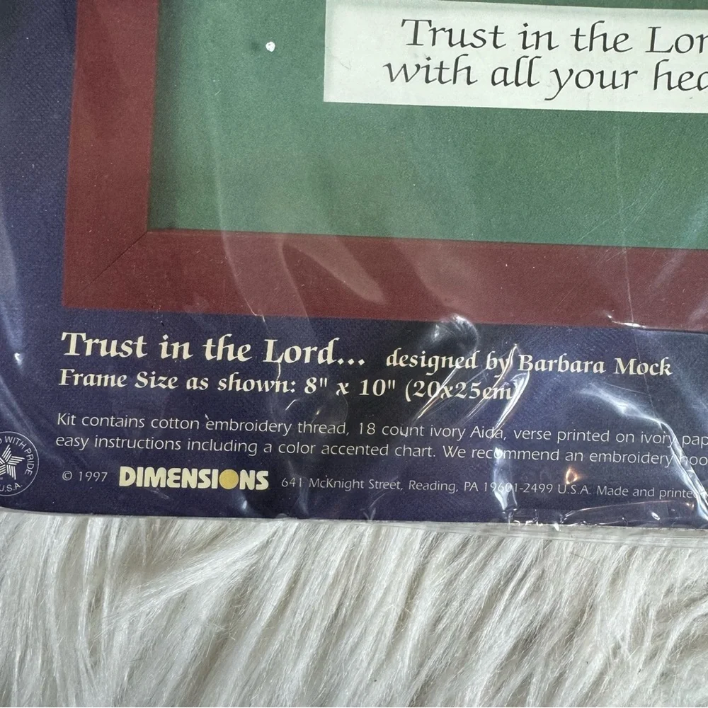 Treasured Thoughts Vintage 1997 Cross‎ Stitch Kit - Green and Red Noah’s Ark